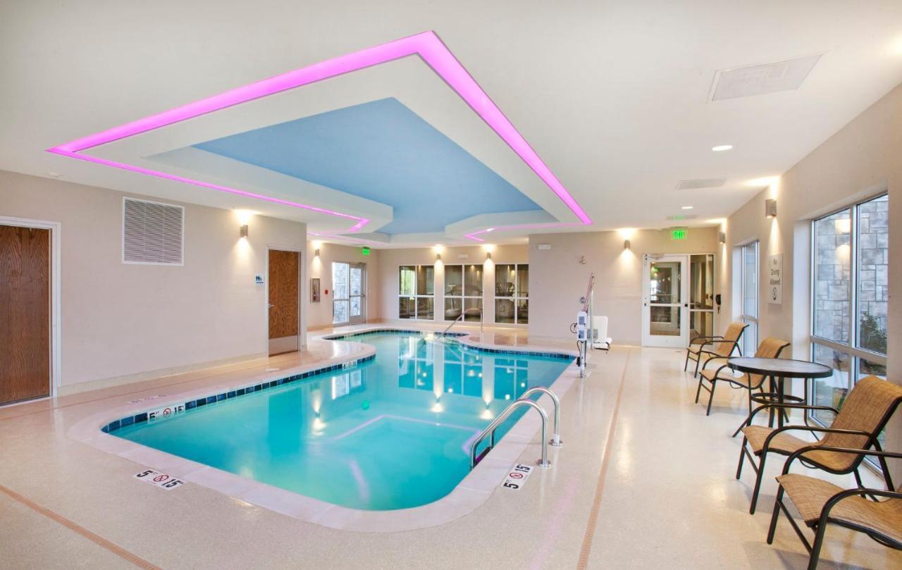 Holiday Inn Express Hotel & Suites Hot Springs By Ihg Екстериор снимка